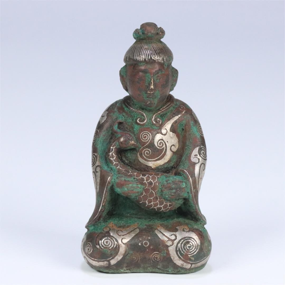 A bronze mistake gold and silver nobleman of the Han Dynasty: The copper mistake of the Han Dynasty gold and silver nobles Size:7.64x4.16x3.12cm W:0.129kg (The Dimensions Of All Batches Are Manually Measured.If You Need More Detailed Information, Please Contact 