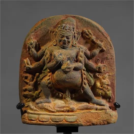 A beautiful Tibetan rub: Exquisite Tibetan rub Size:11.5x10.5cm (The Dimensions Of All Batches Are Manually Measured.If You Need More Detailed Information, Please Contact Our Customer Service Before Bidding.)