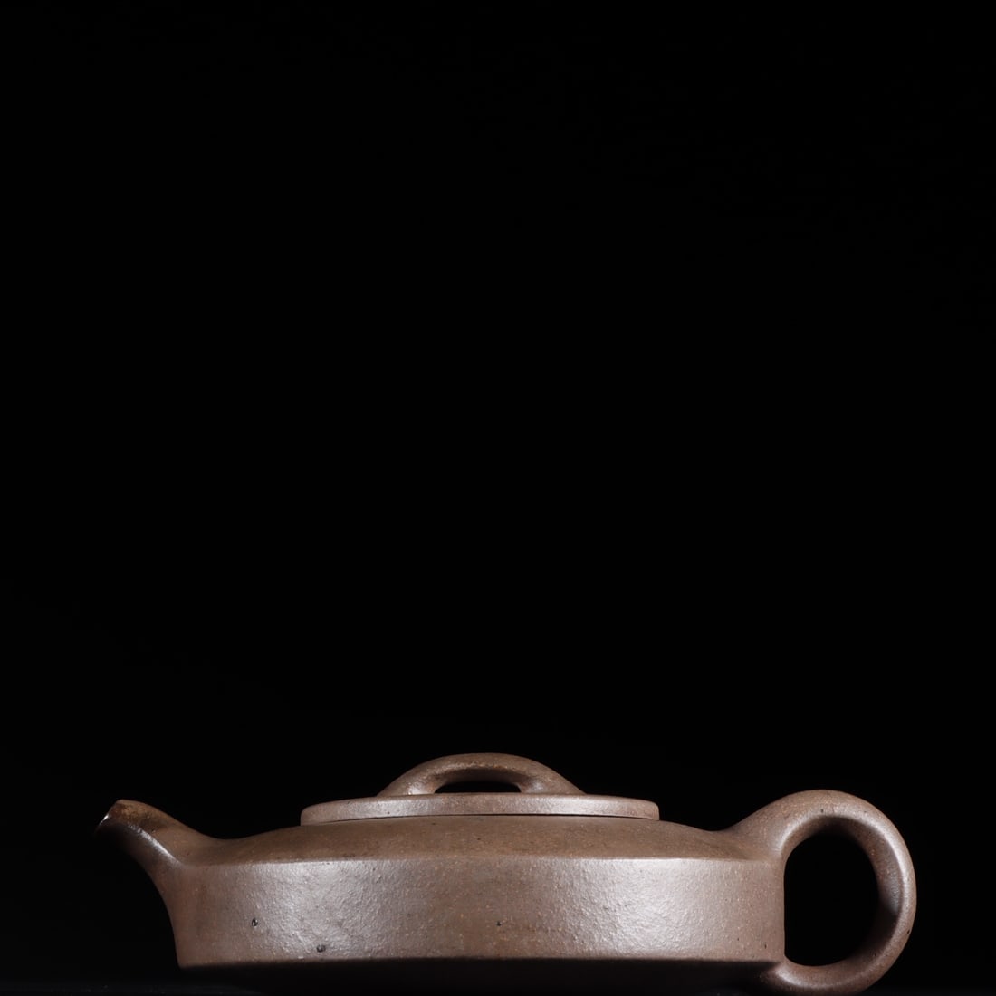A stone flat purple clay pot from the Qing Dynasty (1 of 9)