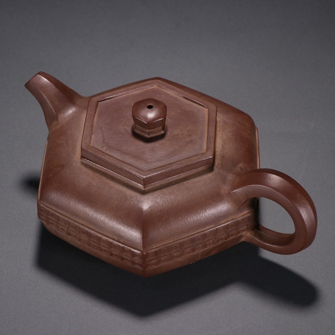 A beautiful hexagonal antique pot - 7