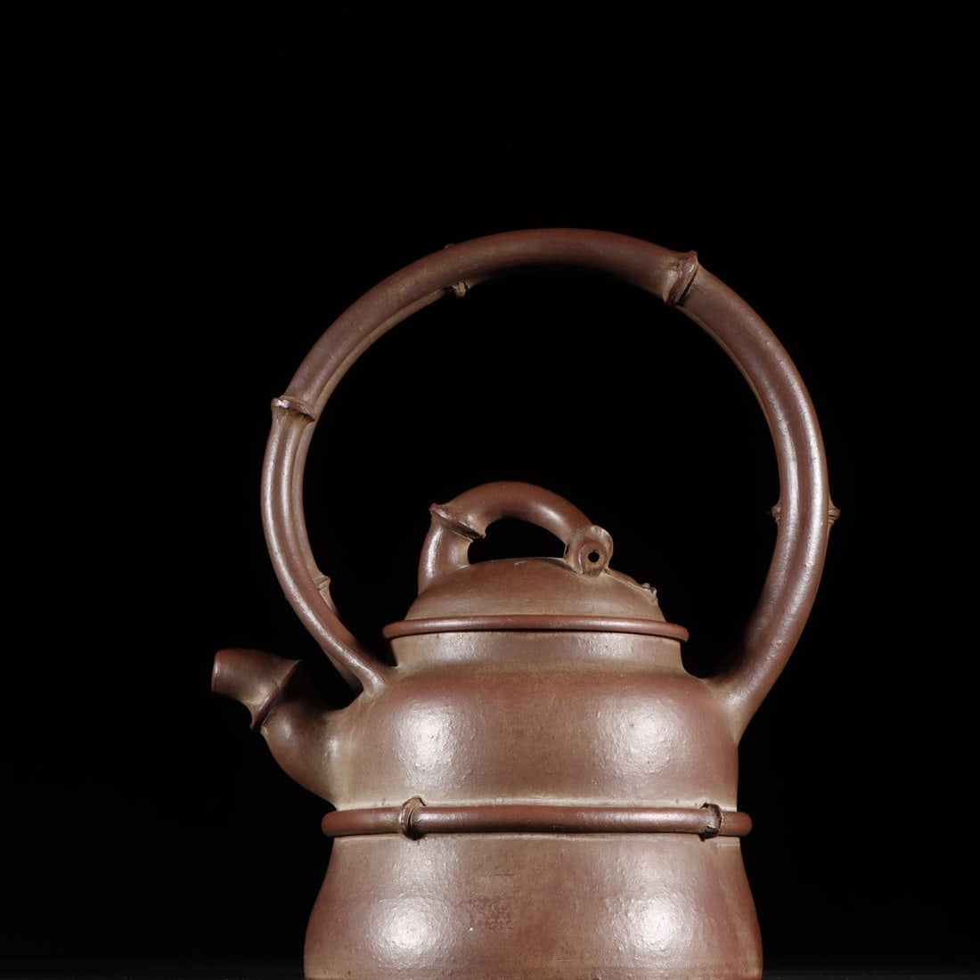 A Qing Dynasty bamboo rhyme beam purple clay pot (1 of 9)