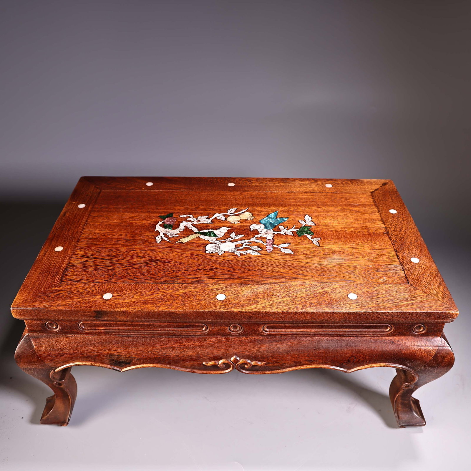 A fine high relief carved rosewood table coffee table (1 of 9)