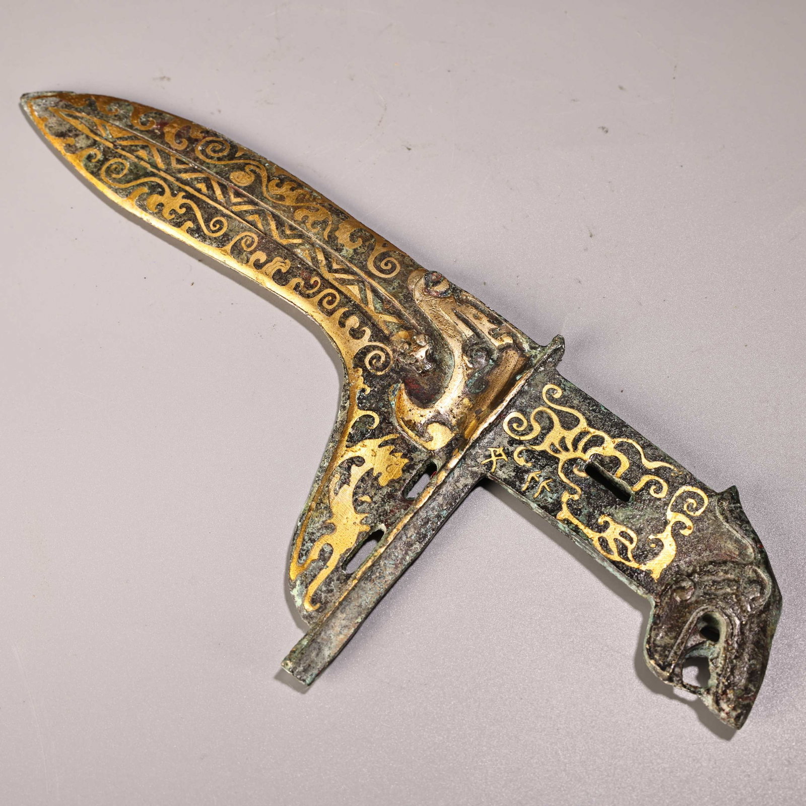 A fine bronze Cuojinge - 2