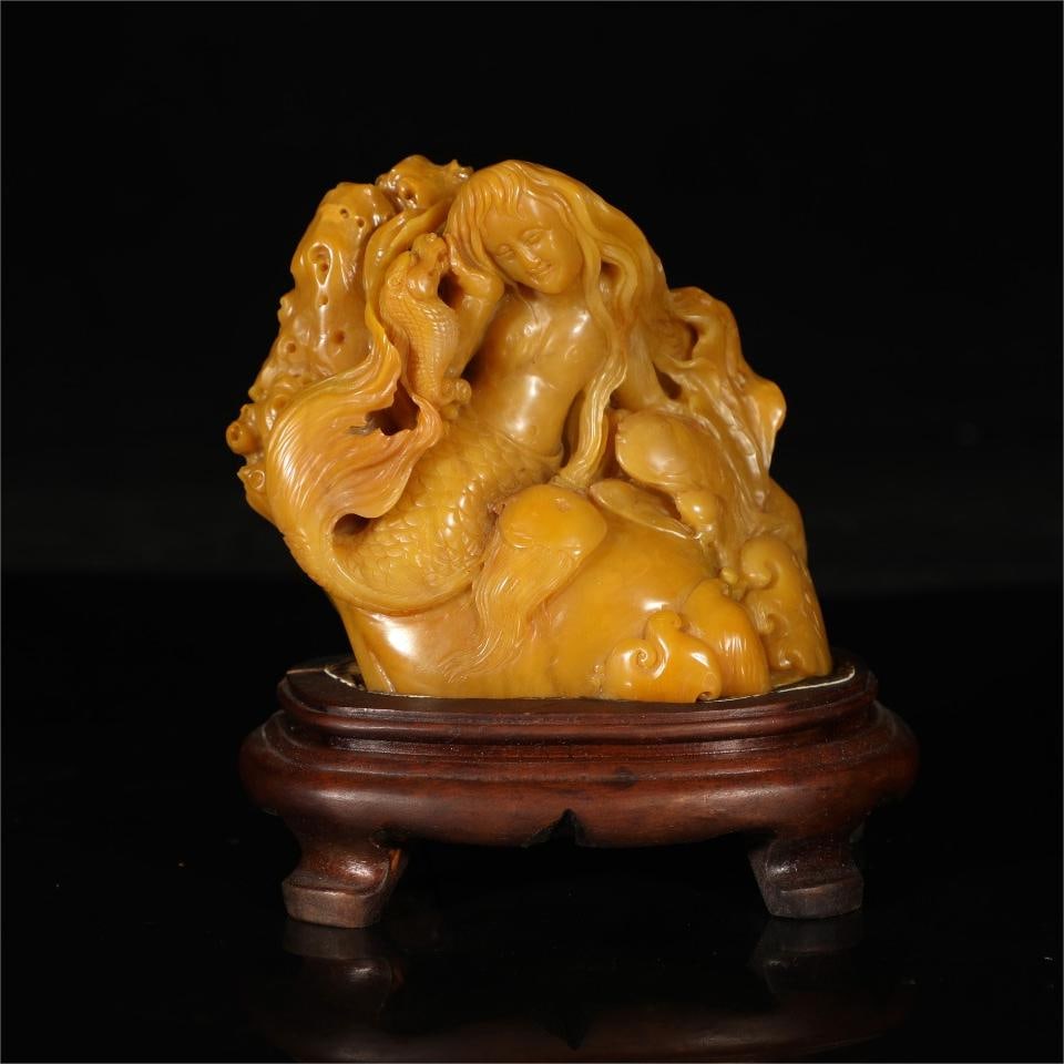 A Qing Dynasty Tianhuang mermaid ornament (1 of 9)
