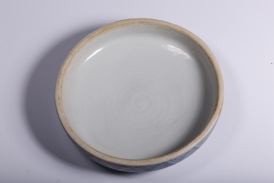 A Ming Dynasty mackerel algae pattern lid jar - 12