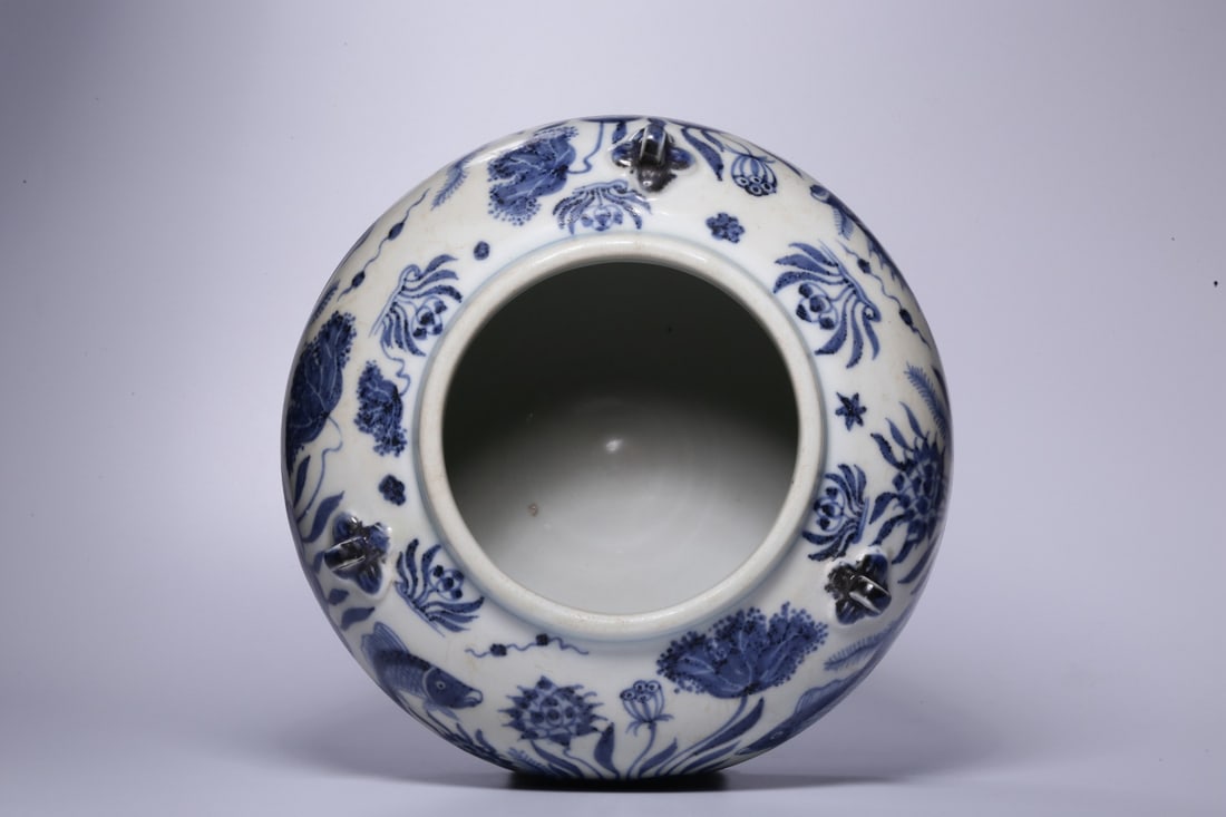 A Ming Dynasty mackerel algae pattern lid jar - 8