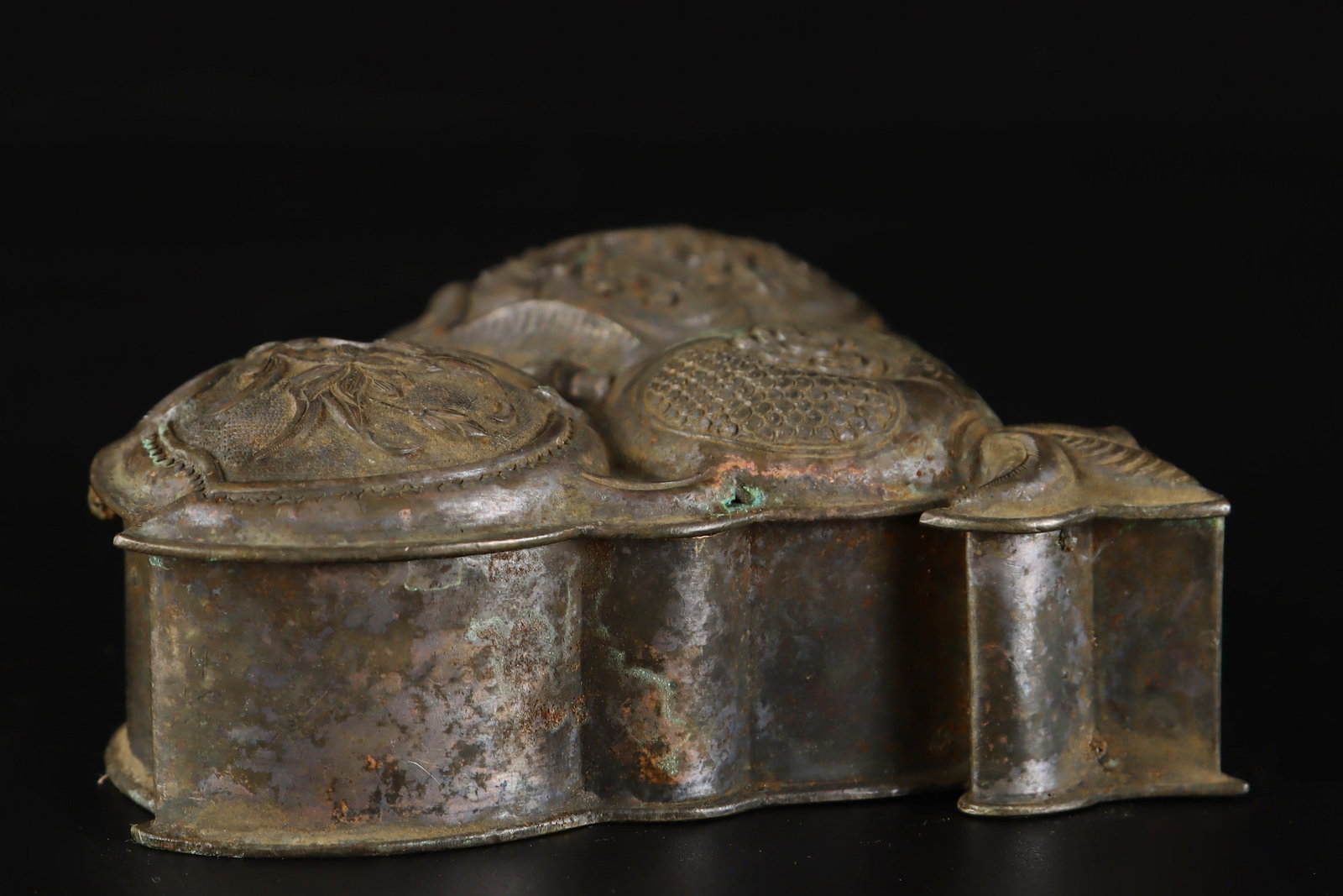 A beautiful small compact box - 5