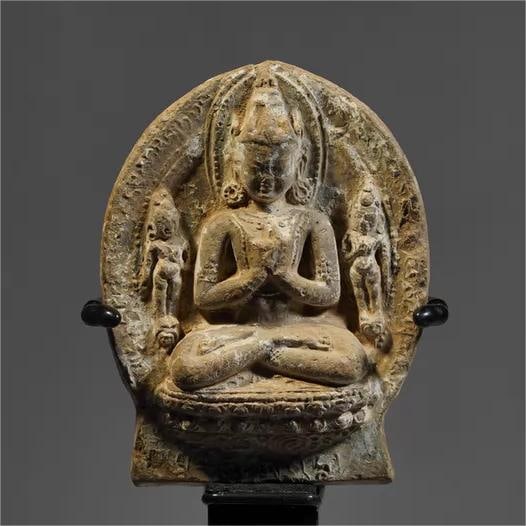 A beautiful statement Maitreya two offerings are rubbed (1 of 9)