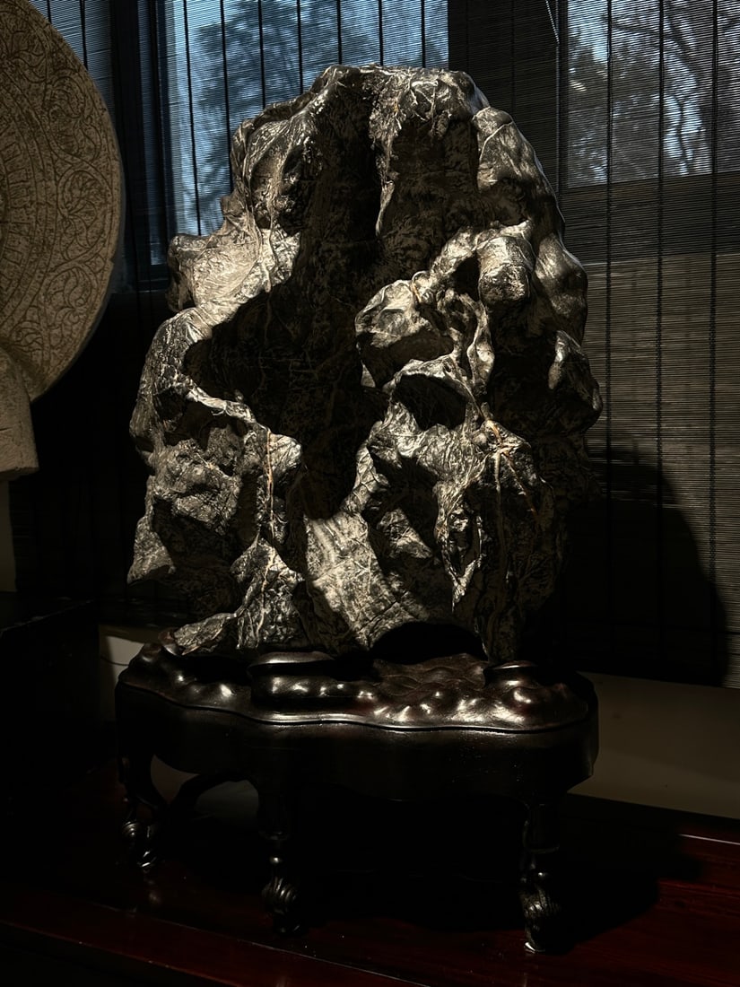 A fine Lingbi stone - 5