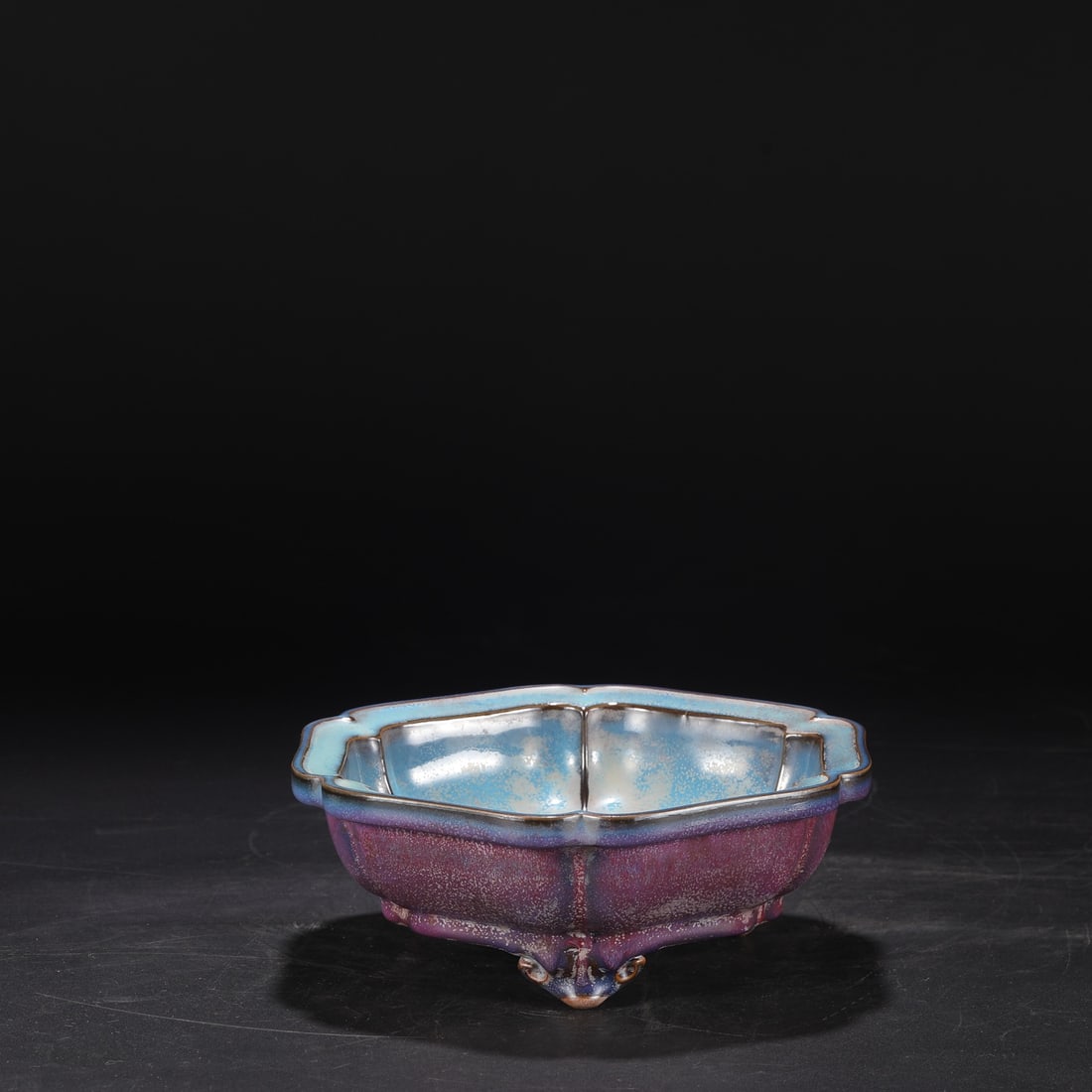 A rose red glaze six-sided wash of the Song Dynasty Jun kiln (1 of 9)