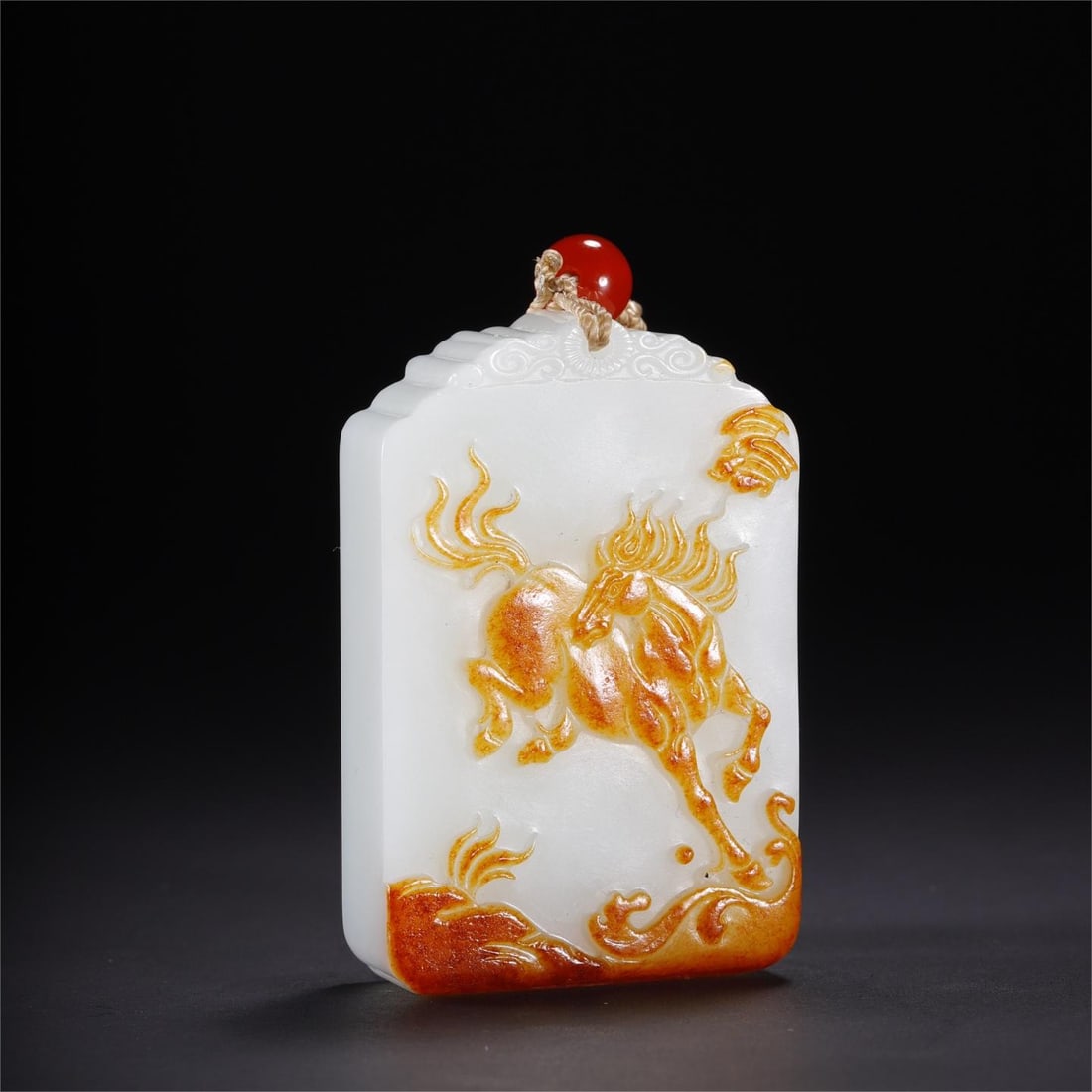 A beautiful Hetian jade horse to the success square card (1 of 11)