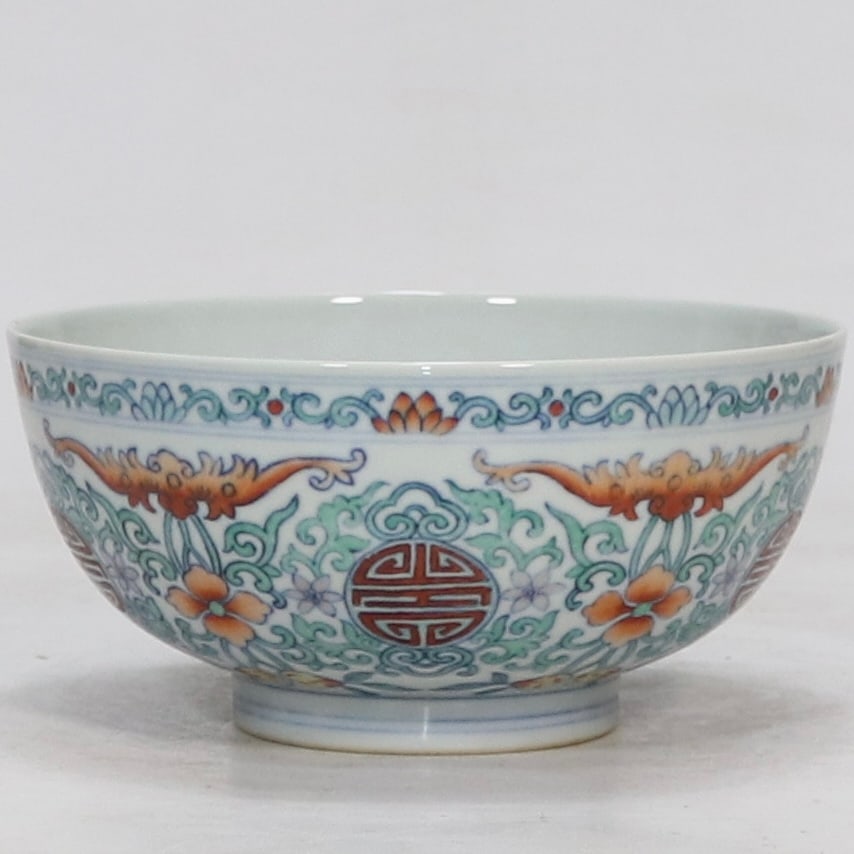 A bowl of Doucai Fushou pattern in the Qing Dynasty (1 of 9)