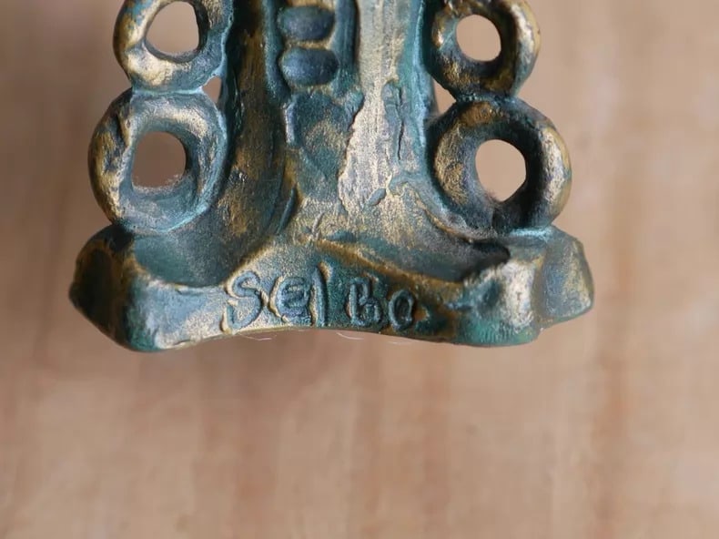 A fine copper vase - 5
