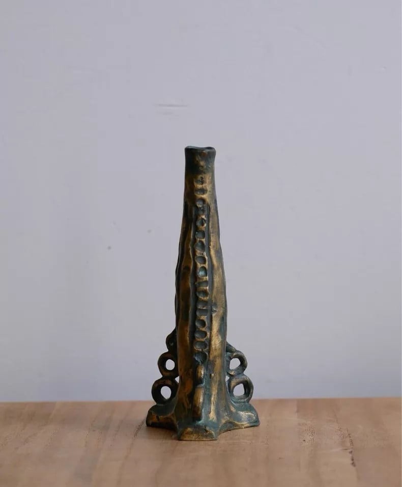A fine copper vase - 6
