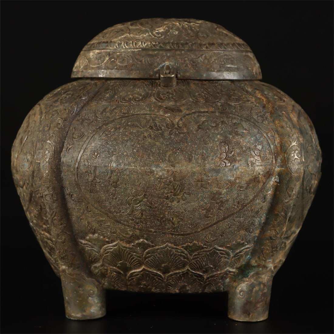 A jar from the Tang Dynasty (1 of 9)
