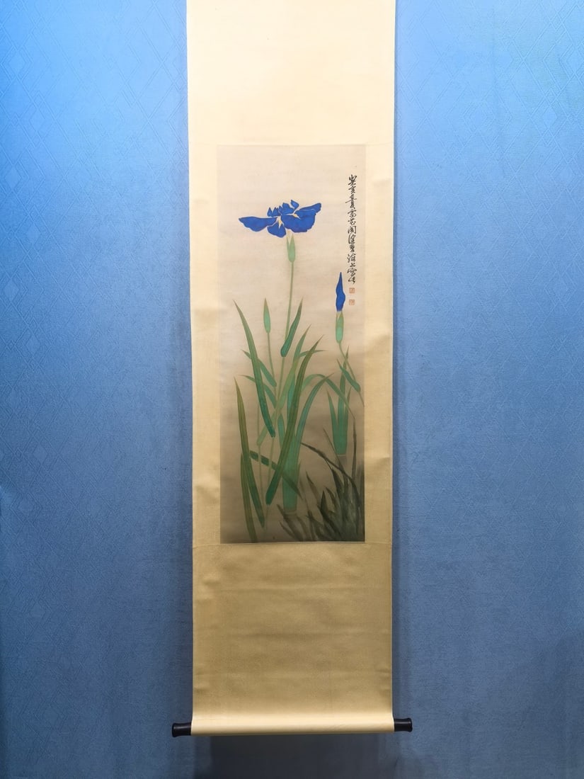 A flower painting by Chen Peiqiu: Chen Peiqiu's flower paintings Size:Flower core:36x98cm (The Dimensions Of All Batches Are Manually Measured.If You Need More Detailed Information, Please Contact Our Customer Service Before Bidding.)
