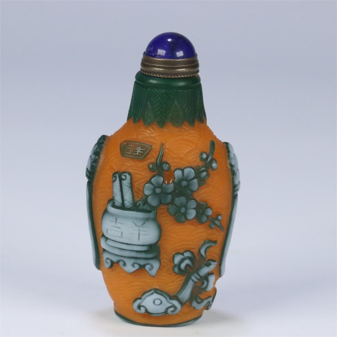 A Qing Dynasty material set Bogutu Duozi Duofu snuff bottle: The material of the Qing Dynasty is the Bogutu Duozi Duofu snuff bottle Size:8.06x4.21x3.39cm W:0.0675kg (The Dimensions Of All Batches Are Manually Measured.If You Need More Detailed Information, Ple