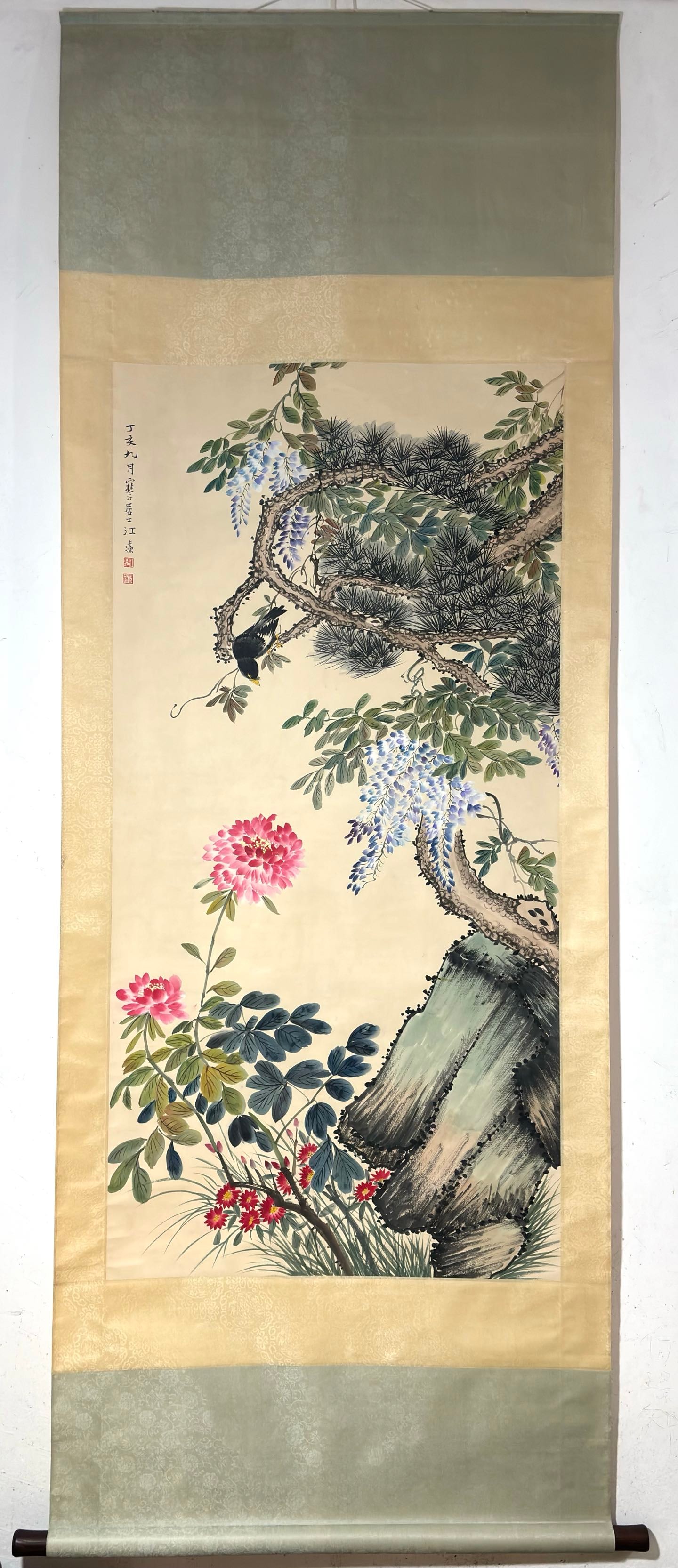 A vertical axis of Jiang Hanting's flower and bird picture (1 of 9)