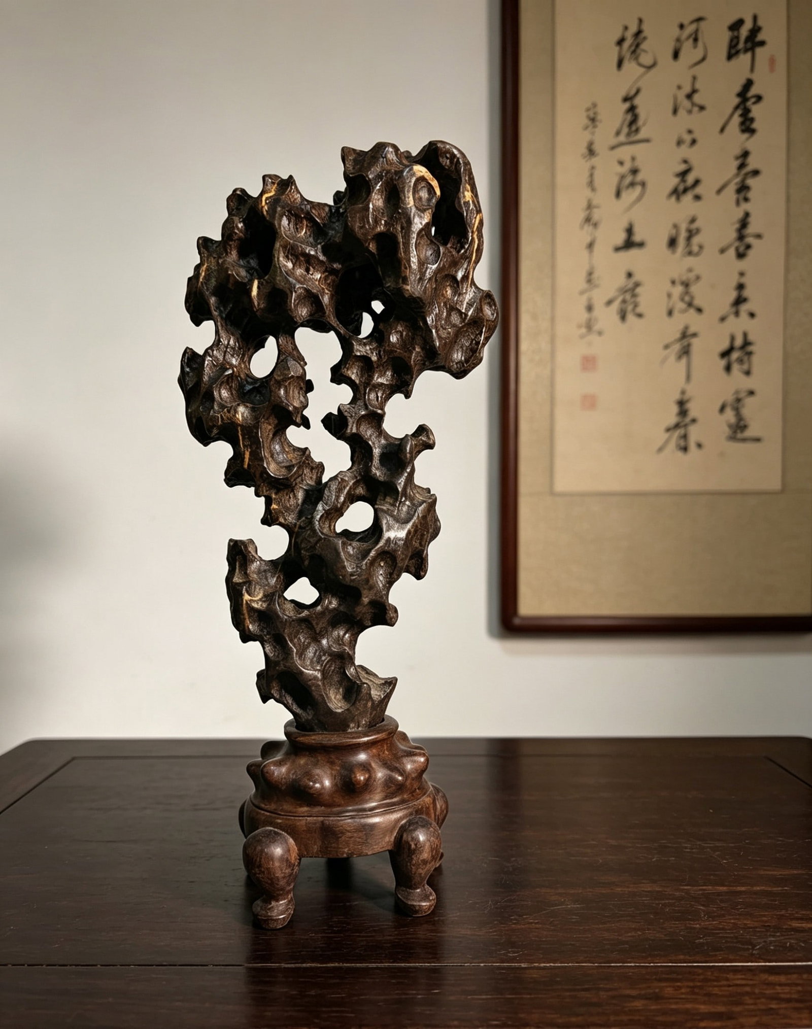 A piece of exquisite black Taihu stone: Exquisite black Taihu lake stone Size:Base H:42cm W:18cm T:10cm W:3.355kg (The Dimensions Of All Batches Are Manually Measured.If You Need More Detailed Information, Please Contact Our Customer