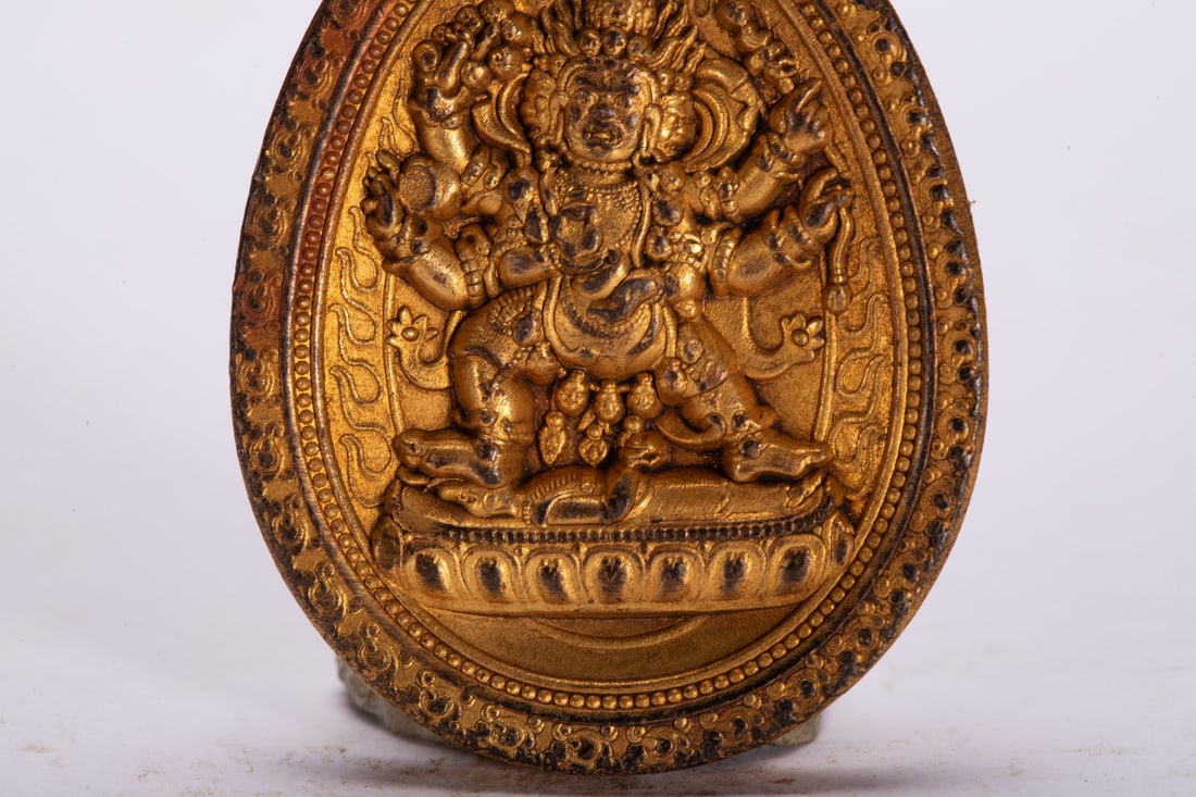 A fine copper-gilt plaque - 4