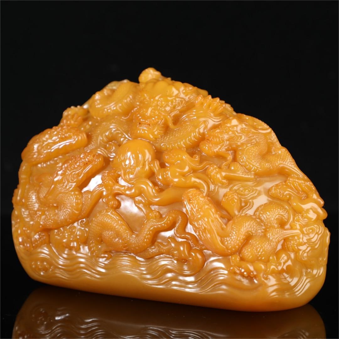 A beautiful Shoushan Shitian Huangshi Kowloon bead ornament (1 of 9)