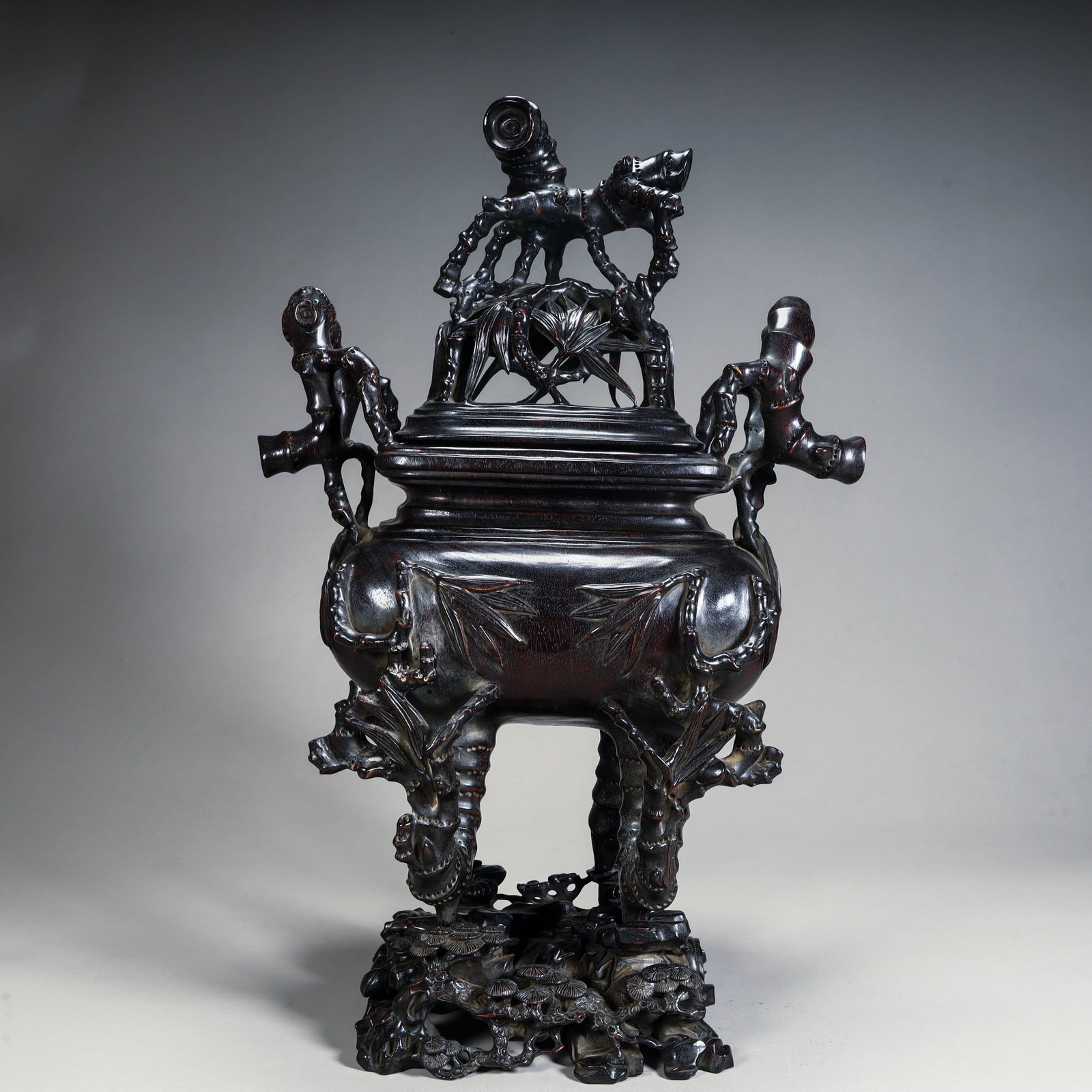A Qing Dynasty rosewood carved bamboo pattern aromatherapy stove (1 of 10)
