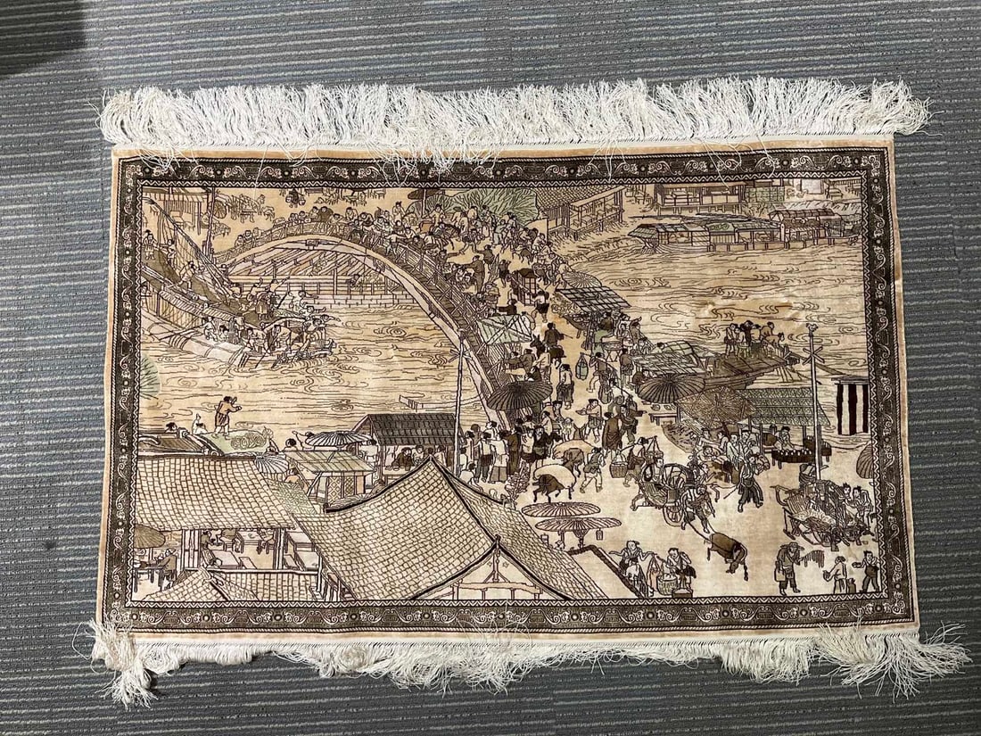 A beautiful blanket themed on the Qingming Riverside Scene from the period of foreign exchange (1 of 10)