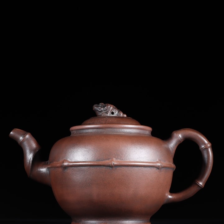 A beautiful golden toad-knob bamboo-jointed waistline zixing teapot: Exquisite golden toad-knob bamboo-jointed waistline zixing teapot Size: H: 11.5cm 19cm Size: H: 11.5cm 19cm (The Dimensions Of All Batches Are Manually Measured.If You Need More Detailed Information,