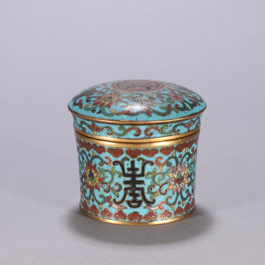 A Qing Dynasty copper gilt cloisonne finger ring with entwined lotus lotus patterns and longevity: Qing Dynasty gilt cloisonne entwined lotus pattern longevity character finger ring box Size: H: 6cm W: 6.5cm W: 0.2821 kg Size: H: 6cm W: 6.5cm W: 0.2821 kg (The Dimensions Of All Batches Are Manually