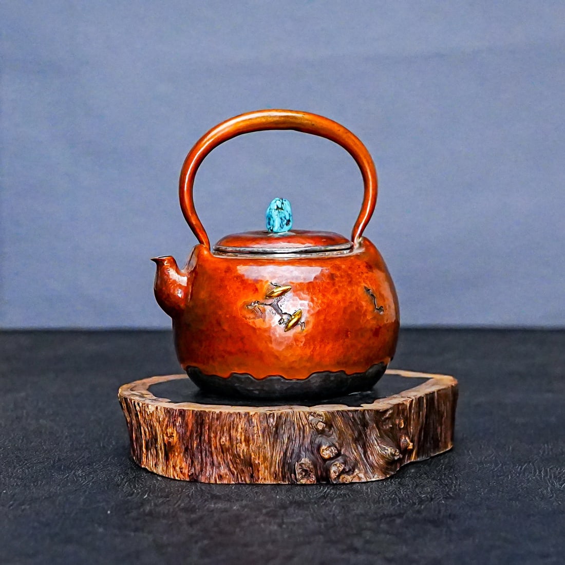 A beautifully crafted integrated copper-clad silver brewing teapot with mouth and ear (1 of 6)