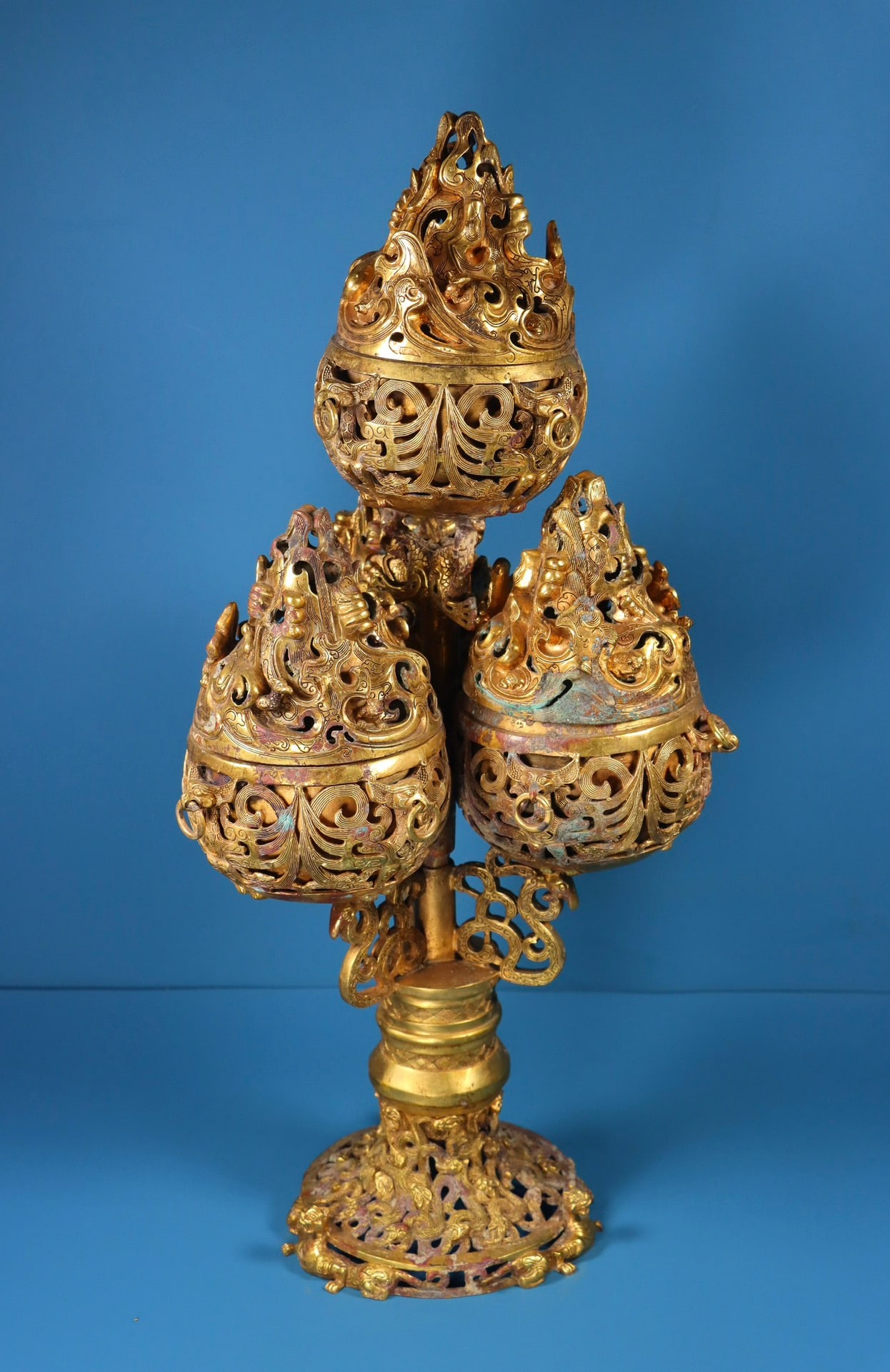 A gilded Boshan censer from the Warring States period (1 of 11)