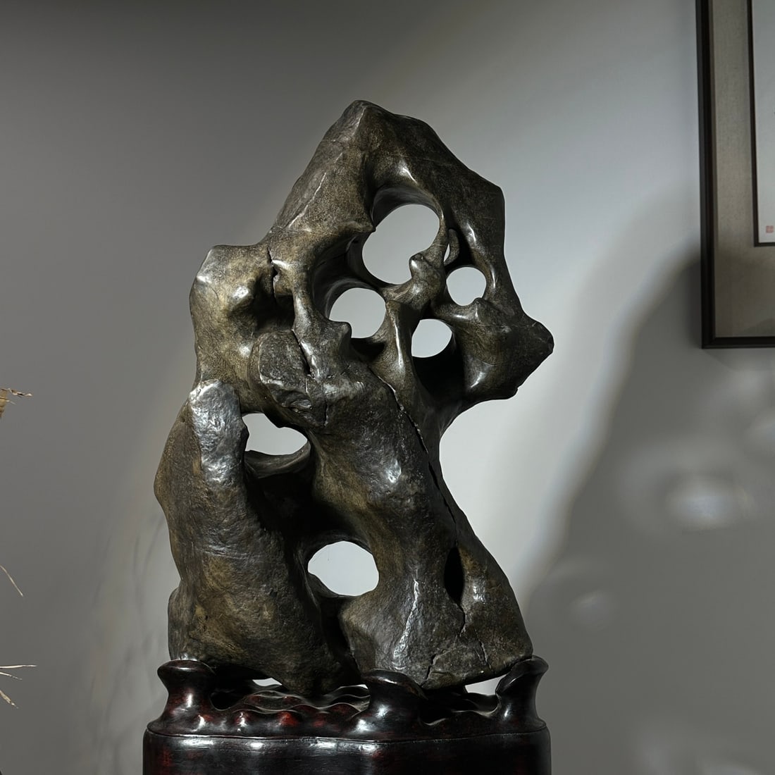 A beautiful piece of Taihu stone stands out in its unique elegance (1 of 6)