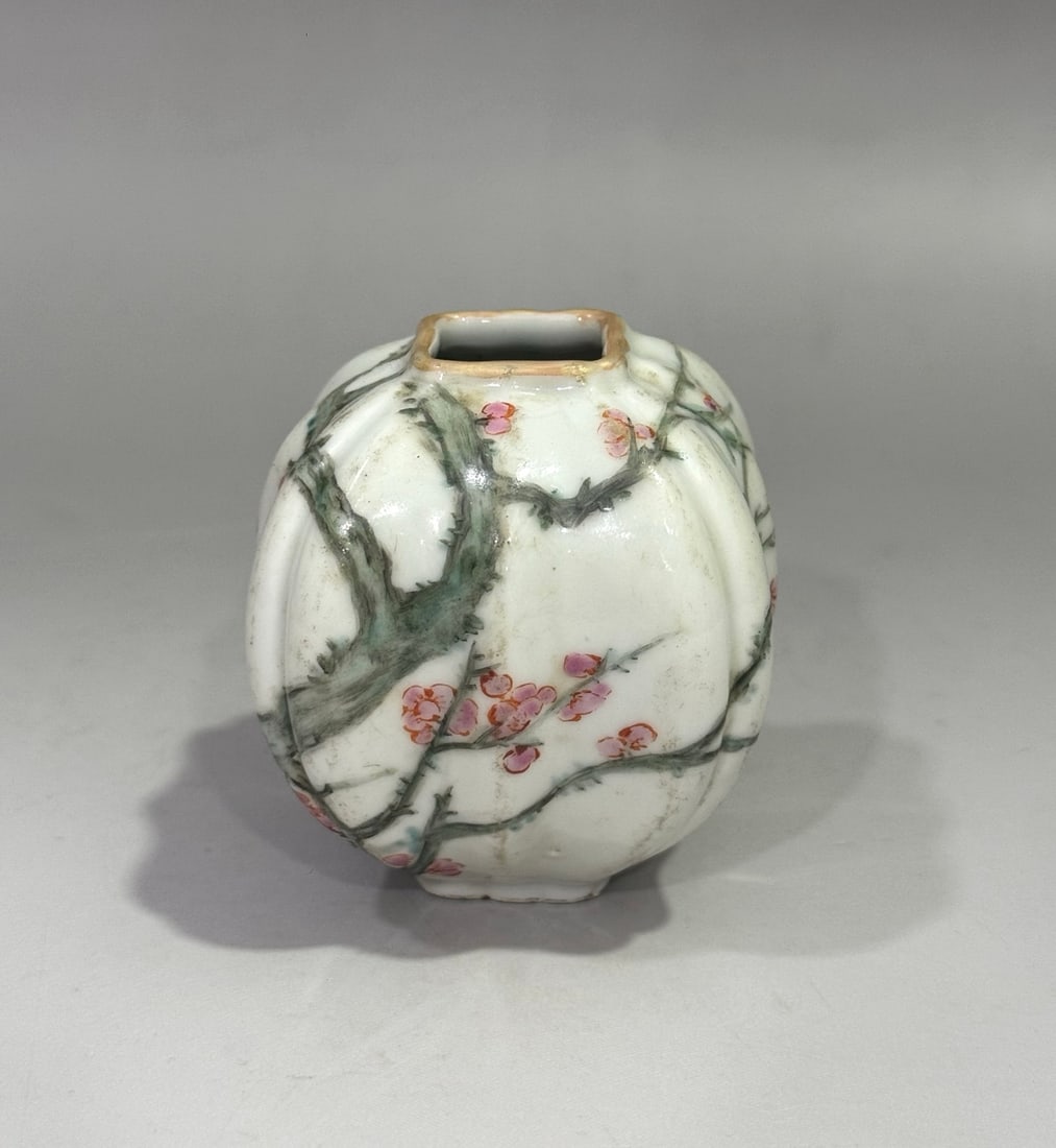 A delicate pale crimson plum blossom water basin: A delicate pale crimson plum blossom water bowl Size: H: 7.5cm Size: H: 7.5cm (The Dimensions Of All Batches Are Manually Measured.If You Need More Detailed Information, Please Contact Our Customer Se