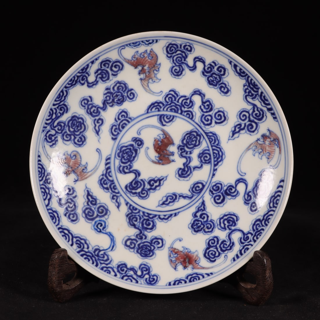 A Qing Dynasty Guangxu period blue-and-white underglaze red Fushou pattern plate (1 of 8)