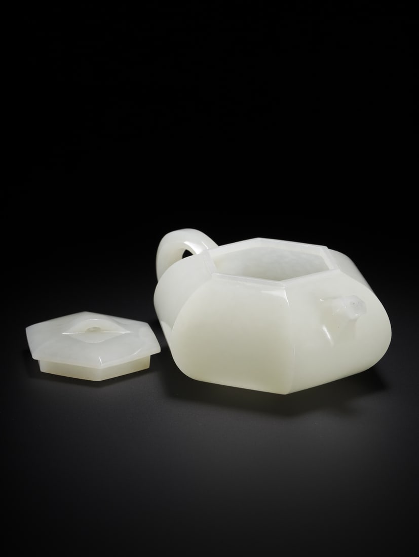 A beautiful Hetian jade hexagonal pot - 4