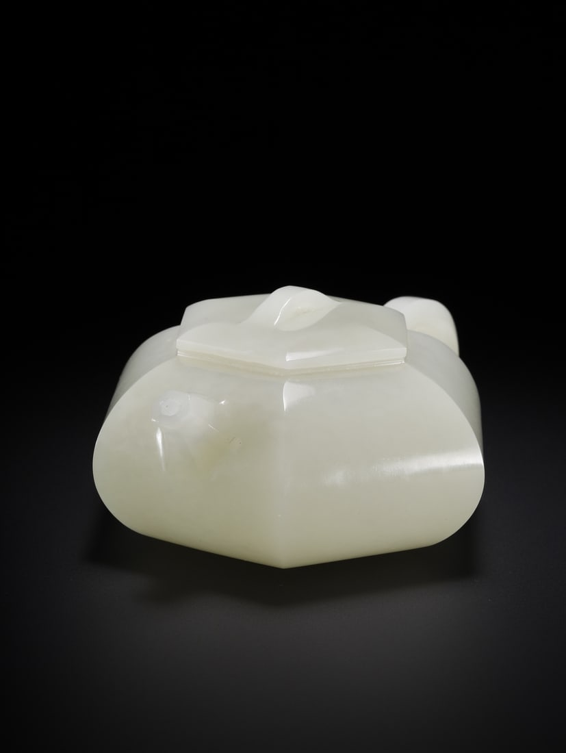 A beautiful Hetian jade hexagonal pot - 5