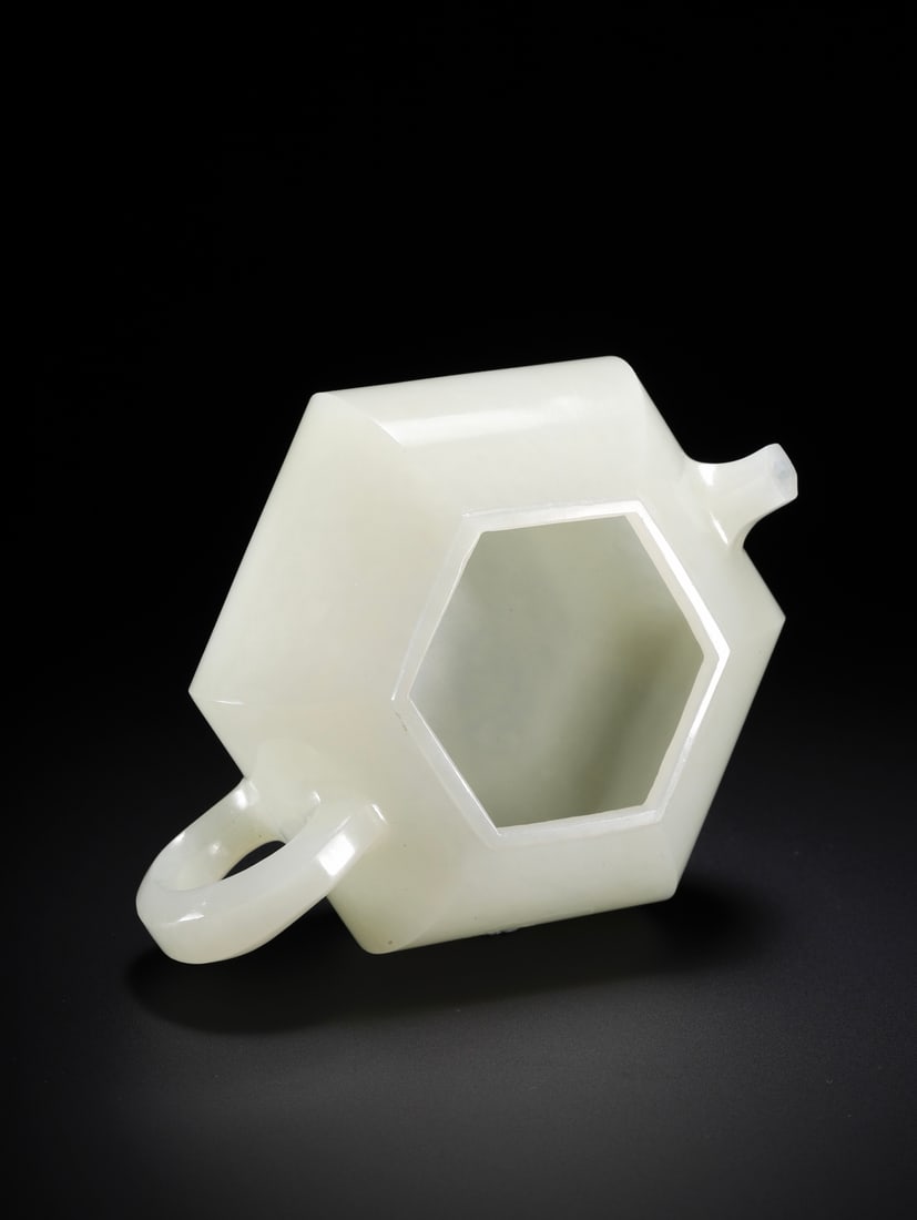 A beautiful Hetian jade hexagonal pot - 7