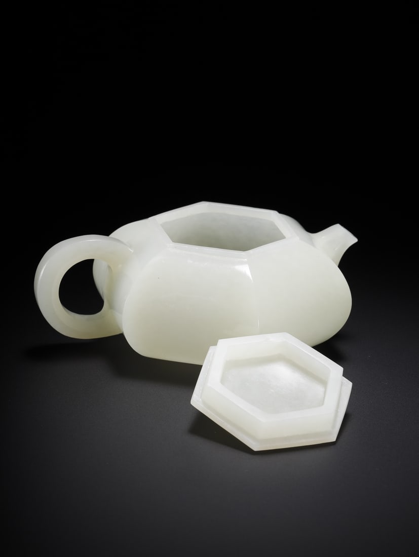 A beautiful Hetian jade hexagonal pot - 8