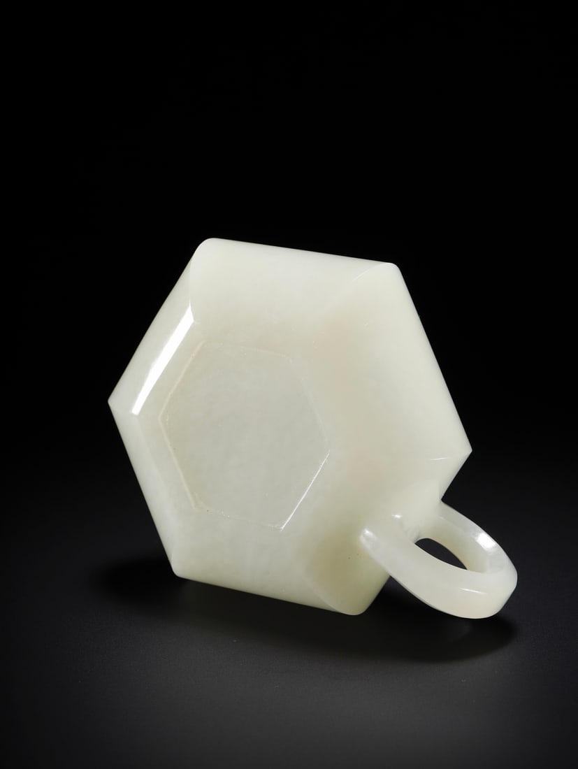 A beautiful Hetian jade hexagonal pot - 9
