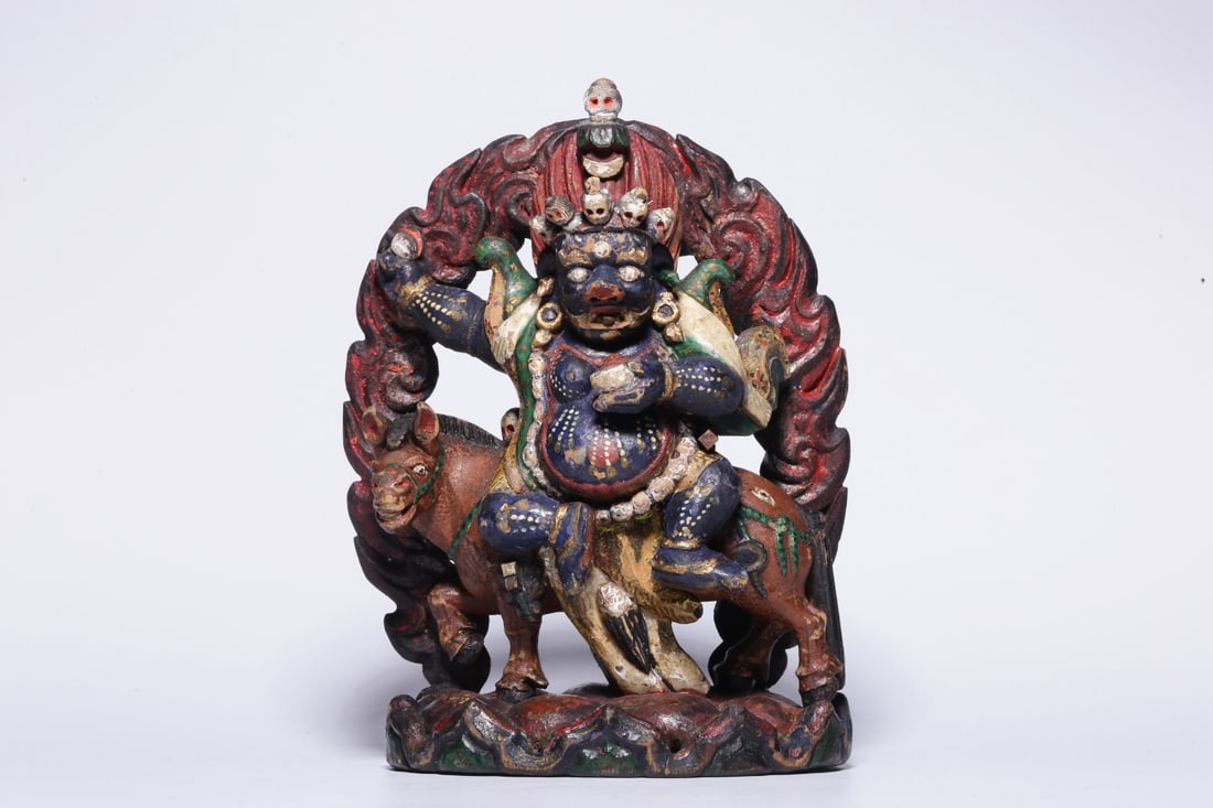 A Qing Dynasty wooden carving lacquered auspicious Tianmu statue: A Qing Dynasty woodcarving lacquered auspicious Tianmu statue Size: H: 16.5 cmL: 12 cmW:6 cm W:0.12 kg Size: H: 16.5 cmL: 12 cmW:6 cm W:0.12 kg (The Dimensions Of All Batches Are Manually Measured.If