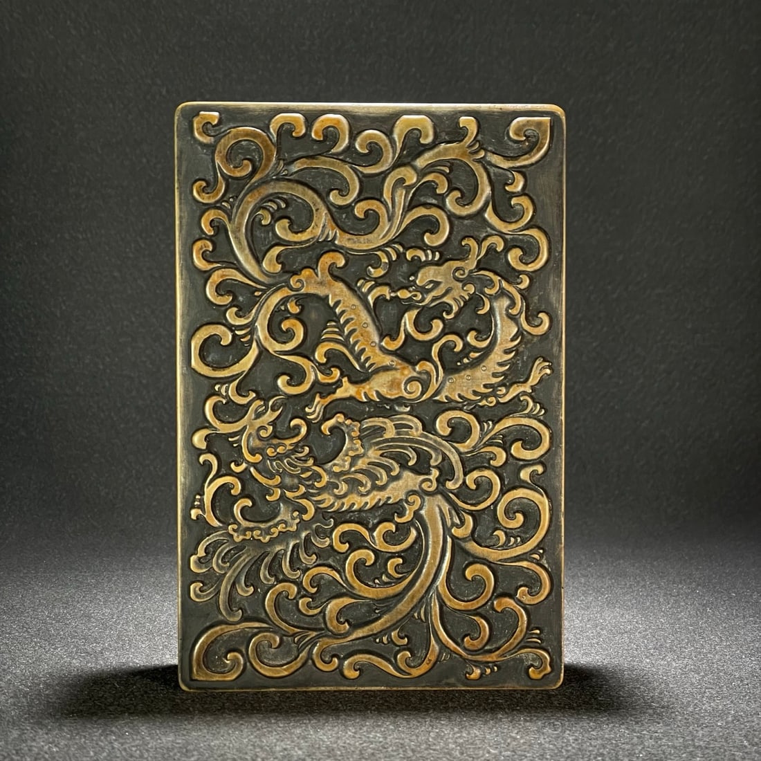 A fine three-body stone box featuring dragon, phoenix, and pine flowers: Exquisite Dragon, Phoenix, Pine Flower, and Three-Body Stone Box Size:16.7x11x3.5cm W: 1.6 kg Size:16.7x11x3.5cm W: 1.6 kg (The Dimensions Of All Batches Are Manually Measured.If You Need More
