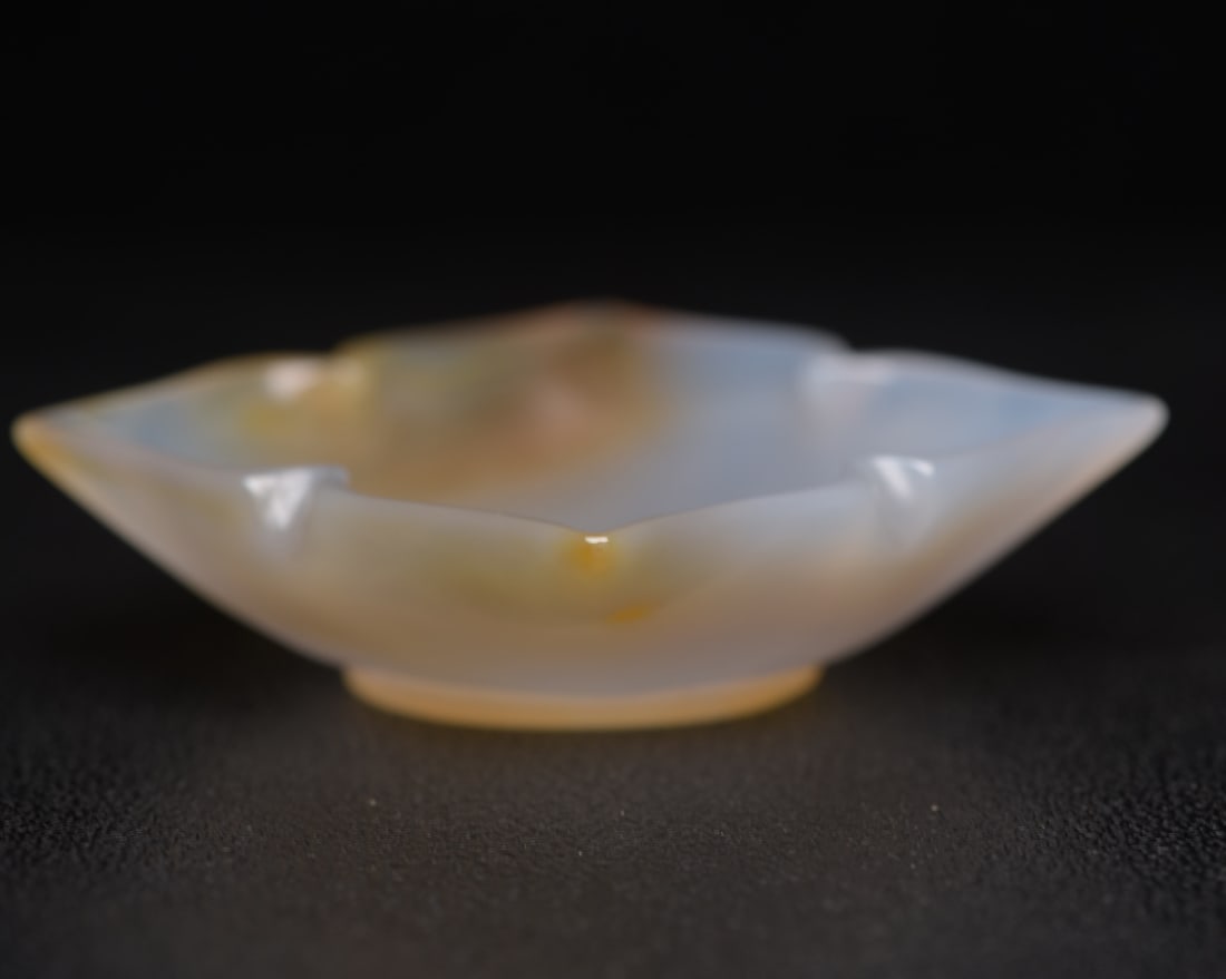 A beautiful agate plate - 2