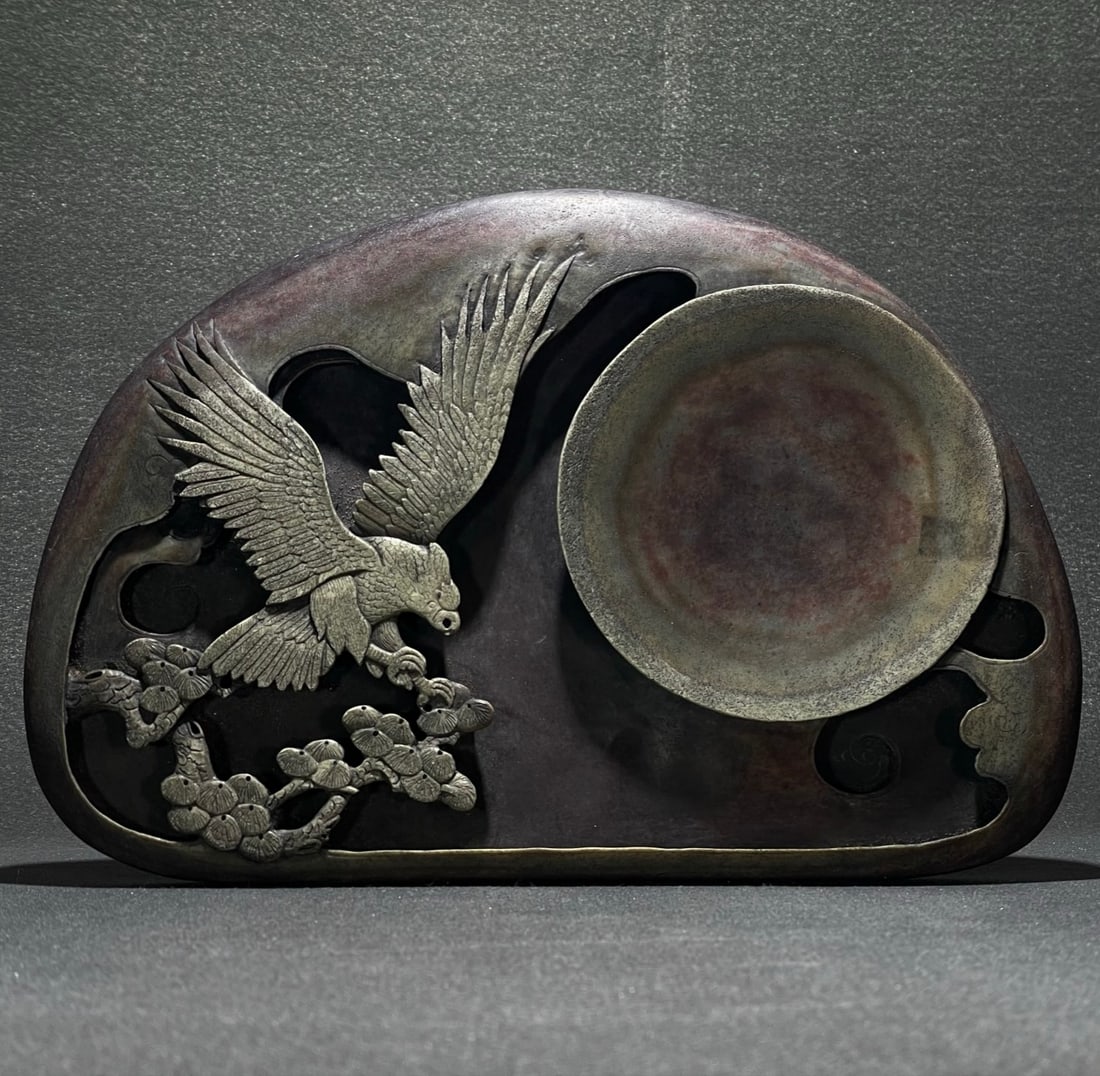A finely crafted purple robe and jade belt, grand and grand inkstone: Exquisite purple robe and jade belt display grand plans on the inkstone Size:29.3x19.7x2.7cm W: 3.211 kg Size:29.3x19.7x2.7cm W: 3.211 kg (The Dimensions Of All Batches Are Manually Measured.If You