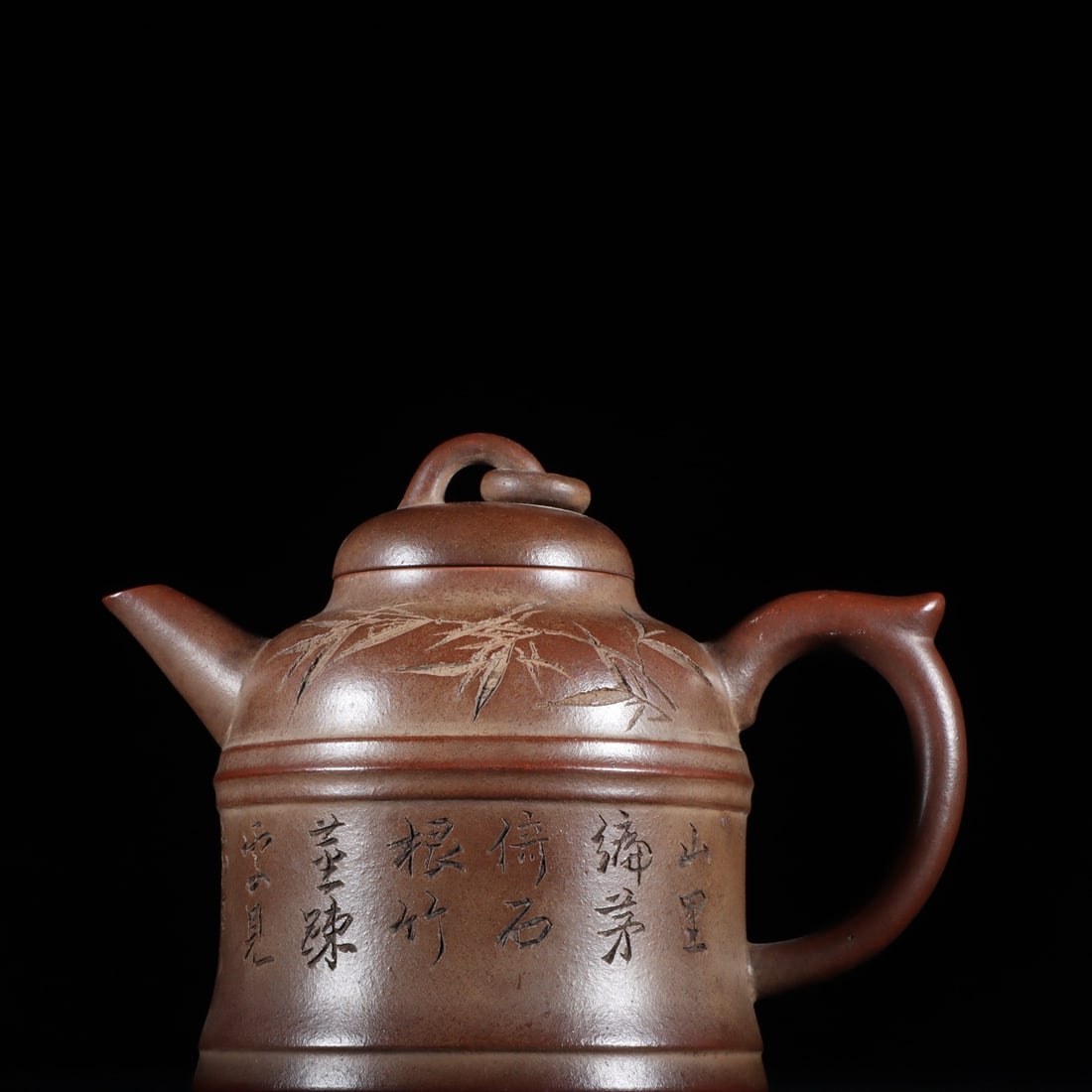 A finely crafted gold-bell purple clay teapot with a ring knob engraved with poetry and prose (1 of 9)