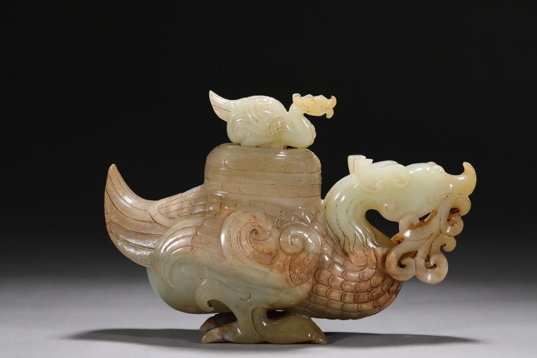 A Ming Dynasty Hetian jade belt Qinfu zun water bowl ornament: Ming Dynasty Hetian jade belt Qinfu zun water bowl ornament Size: H: 13cm W: 19cm W: 0.8 kg Size: H: 13cm W: 19cm W: 0.8 kg (The Dimensions Of All Batches Are Manually Measured.If You Need More Detail