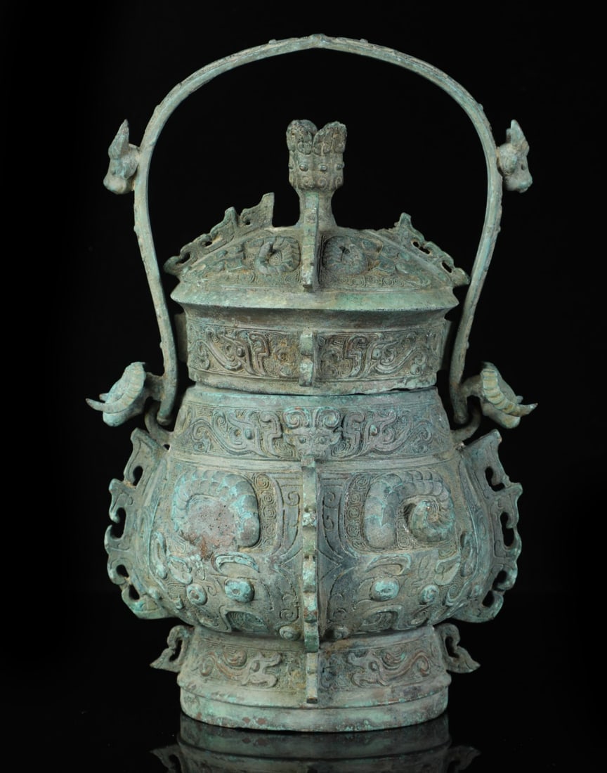 A Han Dynasty bronze gilt handle (1 of 9)