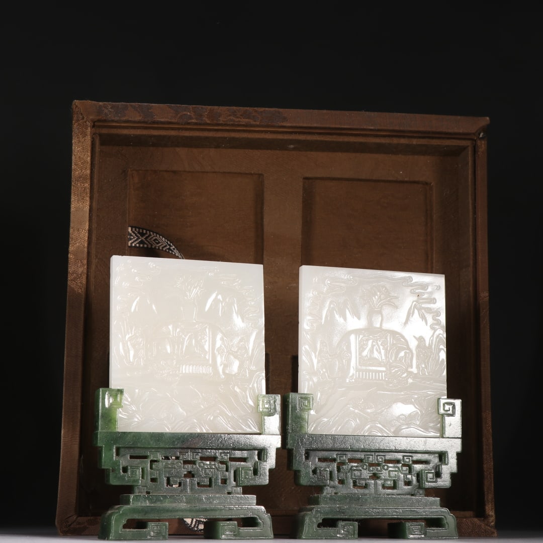 A pair of Qing Dynasty jade-inlaid Hetian jade with Taiping Xiang screens: Qing dynasty jasper inlaid Hetian jade with a Taiping Elephant screen insert Size: H: 13cm W: 8.9cm W: 0.2657 kg Size: H: 13cm W: 8.9cm W: 0.2657 kg (The Dimensions Of All Batches Are Manually Measure