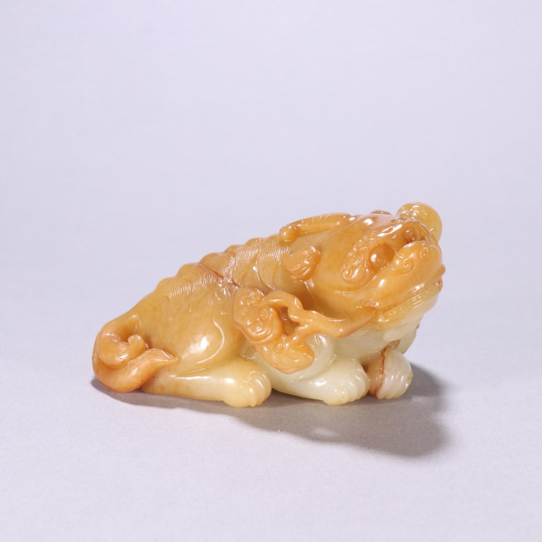 A Qing Dynasty Hetian jade boy playing with beasts: A Qing Dynasty Hetian jade boy playing with a beast Size: H: 5.9cm W: 11cm W: 0.45 kg Size: H: 5.9cm W: 11cm W: 0.45 kg (The Dimensions Of All Batches Are Manually Measured.If You Need More Detailed I