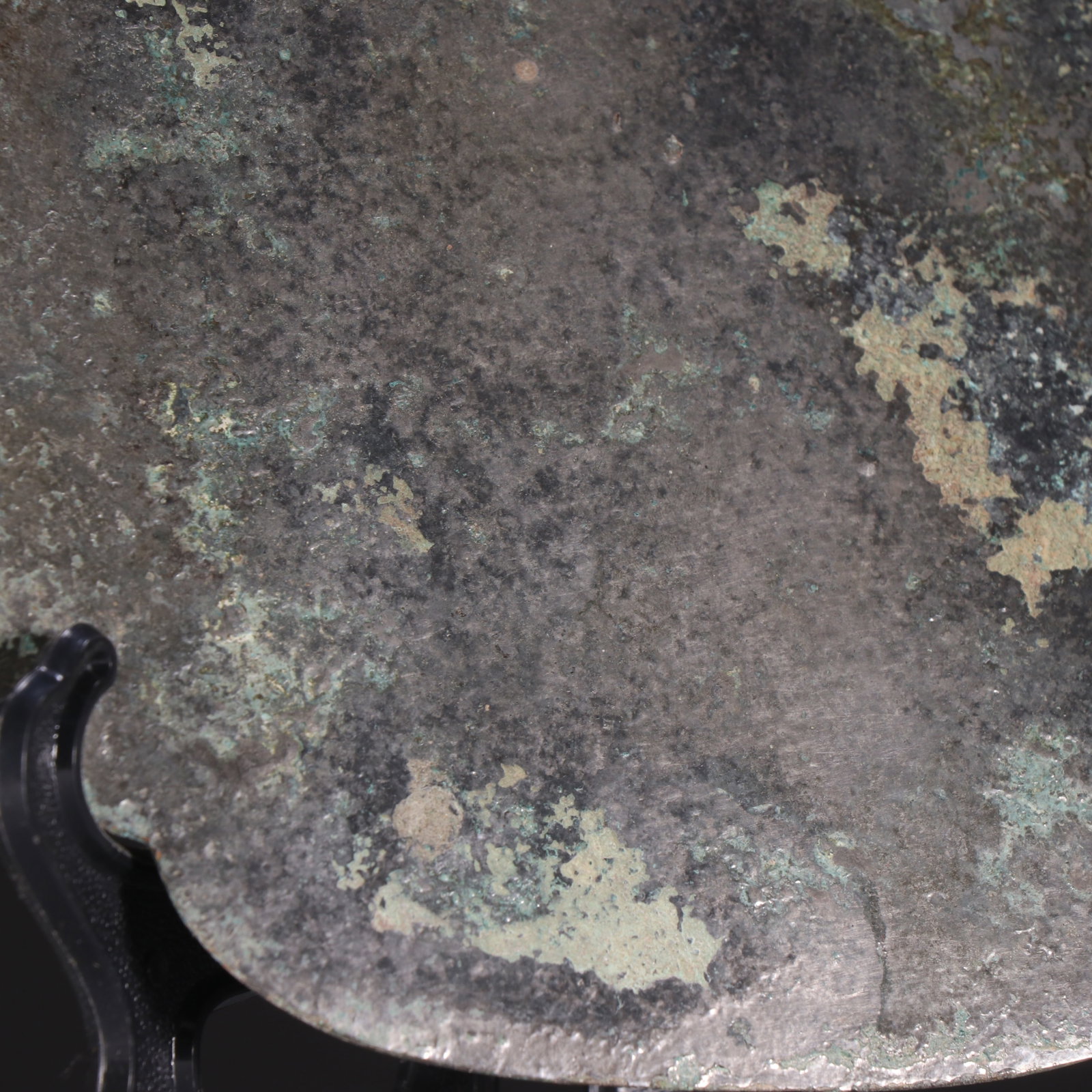 A Han Dynasty bronze mirror with double fish patterns - 9