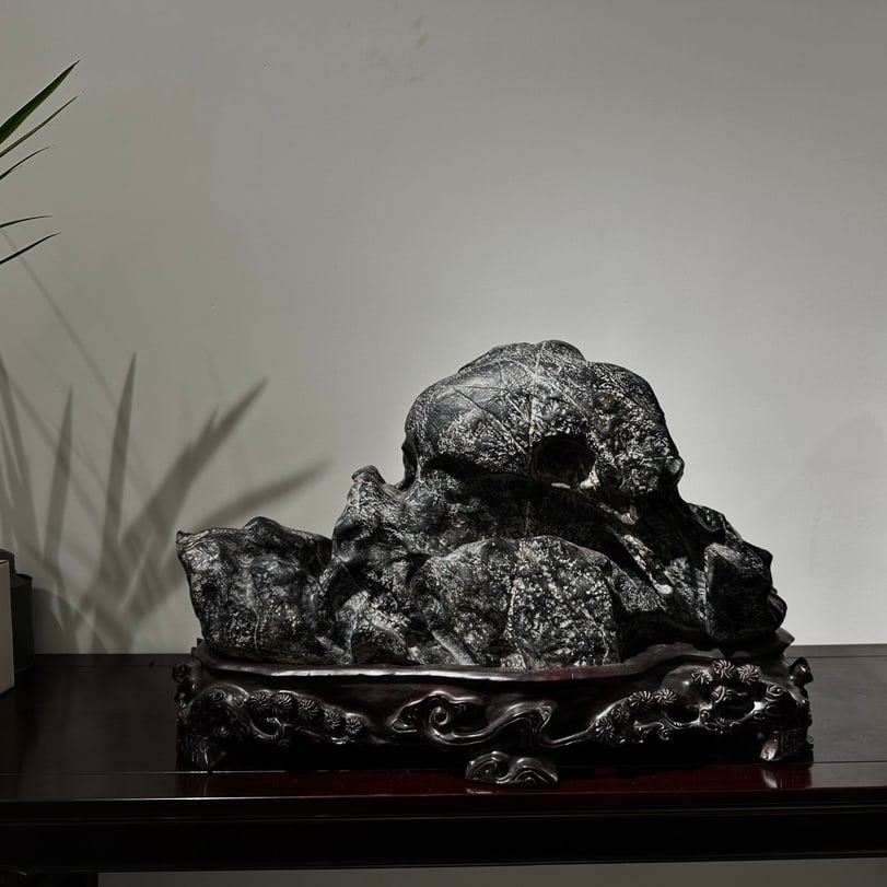 A fine natural Lingbi stone treasure: Exquisite natural Lingbi stone collection and heavy artifacts Size: L: 72cm H: 44cm T: 36cm Size: L: 72cm H: 44cm T: 36cm (The Dimensions Of All Batches Are Manually Measured.If You Need More Detailed